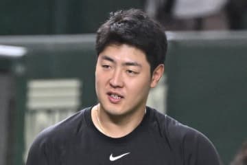【巨人】岡本和真が東京ドームに登場　同僚ら「和真やん！」と熱烈歓迎