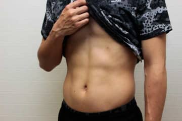 「なぜお腹だけ痩せないのか？」トレーナー直伝・最速でぽっこりお腹を凹ませる方法