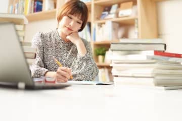 発達障害の子どものために、150冊の本を読んだ母。そして、たどりついた共通点。同じ経験をしている親のために伝えたいこと