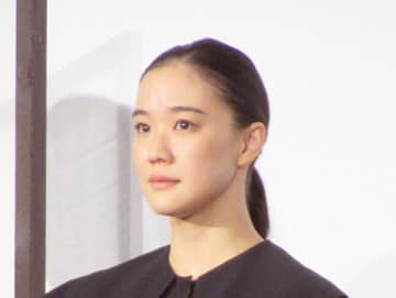 蒼井優×山里亮太、テレビでデレデレ見せつけ「優って呼ぶ」「山里さんって」