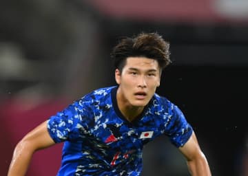 【移籍】元浦和DF橋岡大樹がチェコ1部SKスラヴィア・プラハ加入。初のCL本選出場へ、北中米W杯日本代表入りを目指す