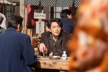 声優・津田健次郎、朝ドラに新聞記者役で登場「声で分かった」