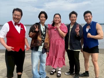亀梨和也、迫田孝也、ぼる塾・田辺智加が熱海の絶品グルメで究極の選択旅　スーパーの使い分けランキングも『ドア×ドア クエストSP』