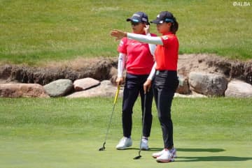 ＜速報＞渋野日向子＆勝みなみ組はイーブンパーでプレー中　吉田優利＆馬場咲希ペアが現在1差3位