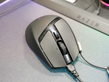 重量76gのモバイルゲーミングマウス　「Basilisk Mobile」がRazerから