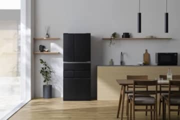 ほぼ半分が冷凍室の「大凍量」シリーズに「冷凍冷蔵庫439L／489L」が追加！