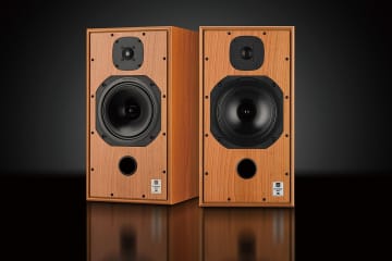 Harbeth、2ウェイ・フロントバスレフ型スピーカー「HL-Compact7 ES-3 XD2」。各部を刷新し、さらに音質を向上