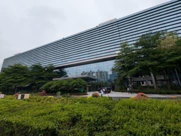 「我々は日本のTVメーカーと次世代パネルを開発中だ」。液晶TVパネル世界2位TCL CSOTインタビュー