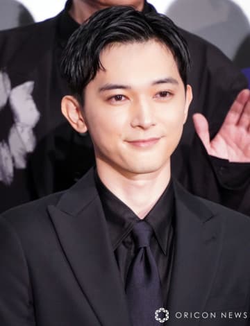 吉沢亮、幼少期演じた黒川想矢に戦々恐々「色っぽすぎて…」　メイク担当者からも“指摘”