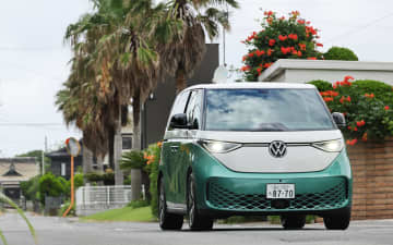 フォルクスワーゲンの新型「ID.Buzz」試乗 日本で唯一無二のBEVミニバンの実力をたしかめた