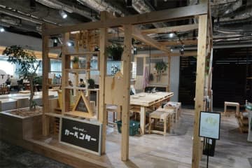 長谷萬、アダストリア　オフィス向けなど、「木」を活かした空間提案を強化