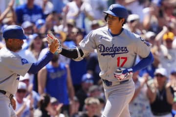 大谷翔平２８号でリーグトップ独走　大飛球キャッチしたドジャース同僚は大喜び