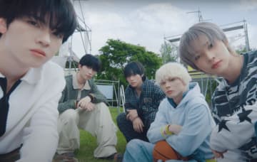 POW、タイトル曲「Being Tender」MV公開…爽やかなメロディーに注目