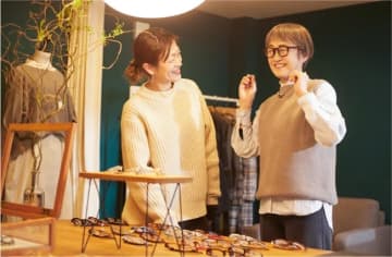【老眼鏡をファッションに】50代以上の方のための老眼鏡のセレクトショップ「えがお老眼鏡」旗艦店が巣鴨にオープン！