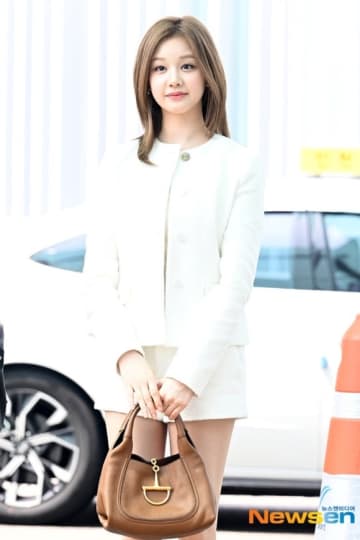 【PHOTO】BABYMONSTER、ワールドツアーのため台湾へ出国…可愛らしいビジュアル