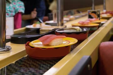 大人のための回転寿司スマートマナー８選！品よく食べるふるまいとは