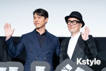 【PHOTO】ヒョンビン、来日イベントで満面の笑み！リリー・フランキーとのトークに会場大盛り上がり