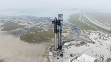 テキサスのSpaceX施設でクレーンが倒壊、労働安全衛生局（OHSA）が調査へ