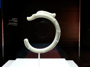 約6500年前の紅山文化古代国家特別展が上海で開催