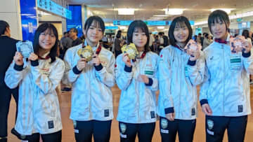 ＜レスリング＞U17アジア選手権（ベトナム）出場の女子チームが帰国