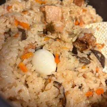 セブンの豚角煮で〈中華おこわ〉が簡単に炊けました！