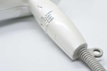 「修理代などの請求が発生してしまう可能性」も　ホテルの備品を壊したらどうする？　まずやるべきこととは