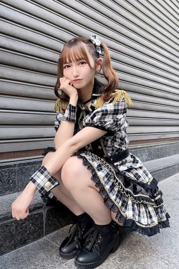 「年齢しってびっくり」「30歳に見えない」現役アイドルの実年齢にネット騒然　「女子大生に間違えられた」SAY-LAわらびが告白