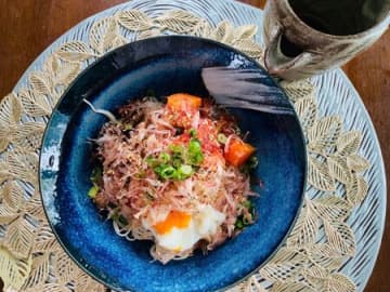 残ったもので贅沢なまぜそば