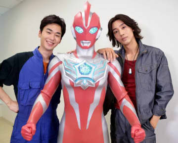 「ウルトラマンオメガ」近藤頌利＆吉田晴登が紡ぐ新たな歴史　宇宙人×地球人バディに込めた思い