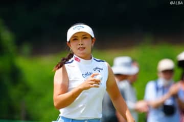＜速報＞女子3億円大会の3日目スタート　単独首位の河本結はパー発進
