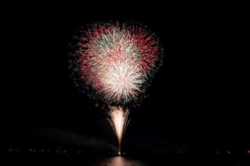 「よこすか開国花火大会2025」10月5日開催。観覧場所はうみかぜ公園