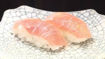 【先週読まれた人気記事】48年間1度も値上げなしの1皿2貫100円！回転寿司より安い『オモウマい店』 は店主が回る？