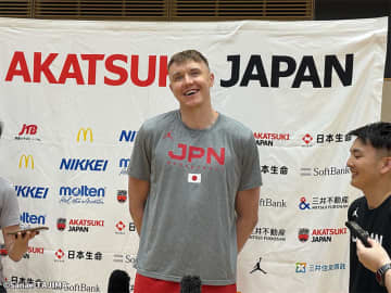 若手タレントが多く集まる第1次強化合宿…“最年長”ホーキンソンはリーダーシップを存分に発揮