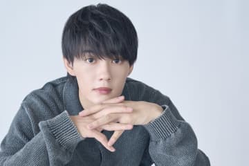 「ちょっと死んだような目をする」佐野勇斗が明かす漫画原作ドラマで演じるときに心がけた意外なコツ