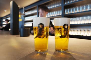 西日本で売れている！？ サッポロ黒ラベル、限定ビアガ—が大阪に