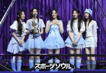 ILLIT「満足せずに成長し続けたい」2冠に輝いた『ソウルミュージックアワード』特集インタビュー