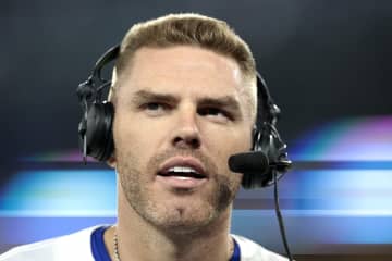 「真のエリート一塁手」９回１死満塁のピンチに飛び出たフリーマンの好プレー、米ファンが大絶賛！「スコットではなく、フレディが救ってくれた勝利」「今年最高のキャッチ」