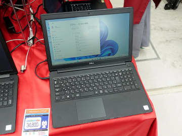 第8世代Core搭載の15.6インチノートが17,800円！中古PCセール