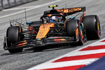 マクラーレン育成ダン、初のF1公式セッションで4番手「TPCで学んだことを活かせた」代表はデータ収集の貢献に感謝