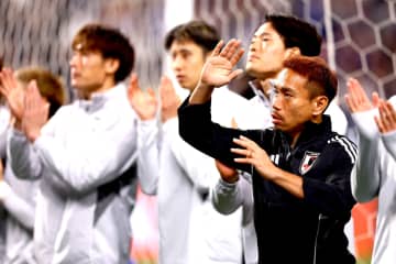長友佑都はなぜベンチ外でも必要とされるのか？ 「ピッチの外には何も落ちていない」森保ジャパン支える38歳の現在地