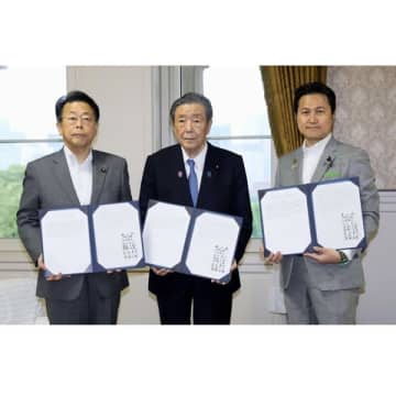 OTC類似薬「保険適用外し」の動きに患者から悲鳴が…自公維が3党合意、医療費削減ありきの暴論