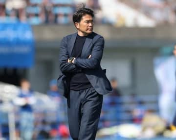 「信じられない試合」後半AT弾で劇的逆転勝ち！ コンサ岩政監督が「素晴らしい選手」と称えたのは？