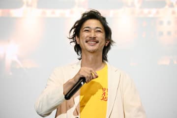大阪在住の窪塚洋介、小栗旬と舞台挨拶「こんな映画体験初めて」