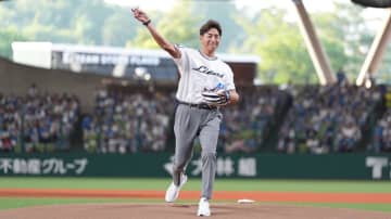 GG佐藤さんがベルーナドームで西武vs日本ハムの始球式登板「実家のような安心感」
