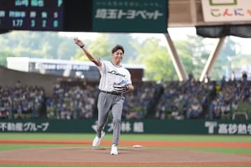 【西武】G.G.佐藤氏　始球式でストライク投球「ベルーナドームは実家のような安心感があります」