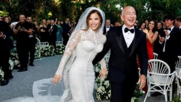 写真で見る、ベゾス氏とサンチェス氏の豪華結婚式　ベネチア住民から抗議も