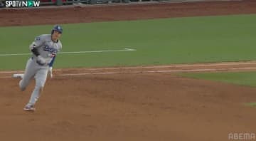 「あの打球で3ベース？」「速すぎw」大谷翔平の激走3ベース→悠々セーフの“衝撃シーン”にファン騒然