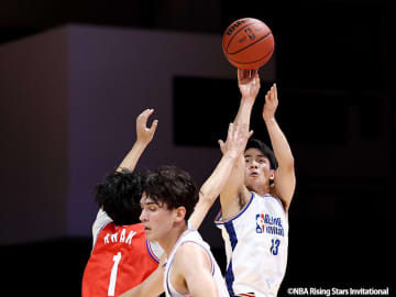 粘りの戦いもあと一歩届かず…福大大濠が準決勝敗退