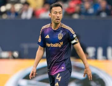 「バケモノじゃない？」元日本代表DF吉田麻也が驚嘆したCBは？「すごいよね。なんで点が取れるんだろう」