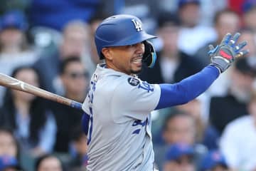 大谷翔平の「背中に乗っかれば、約束の地へ連れて行ってくれる」同僚ベッツが“全幅の信頼” 、自身の決勝打は「とにかく振り続けるしかない」